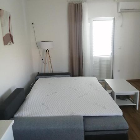 Apartment Rab Town Esterno foto