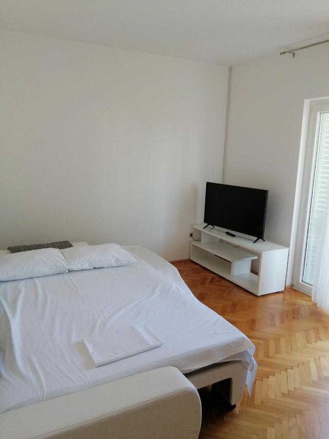 Apartment Rab Town Esterno foto