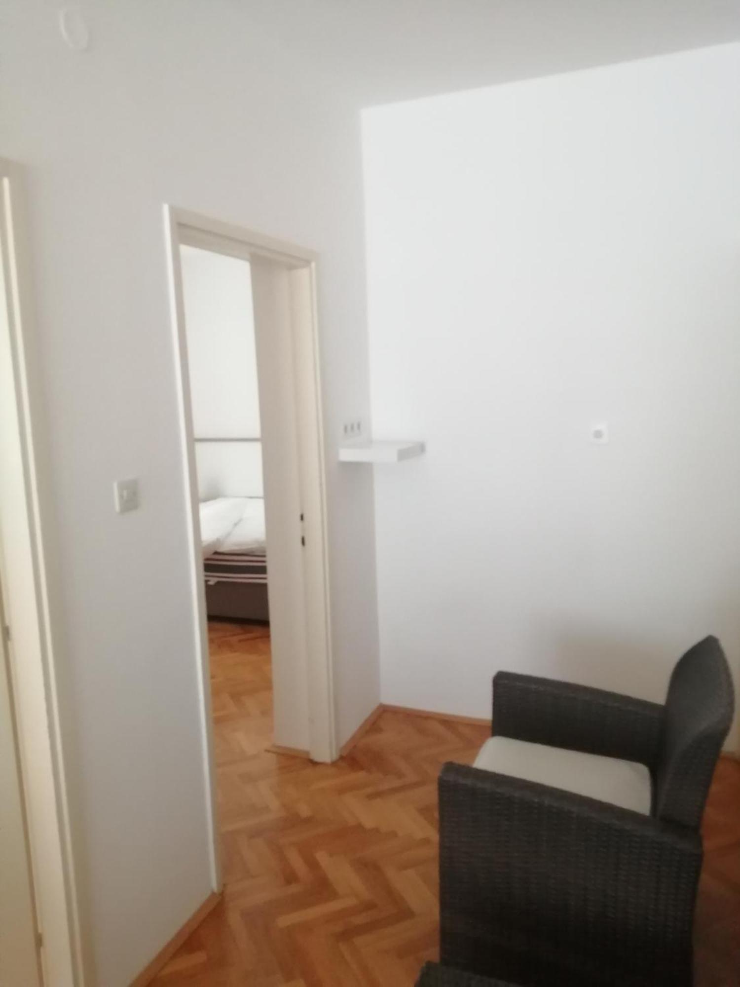 Apartment Rab Town Esterno foto