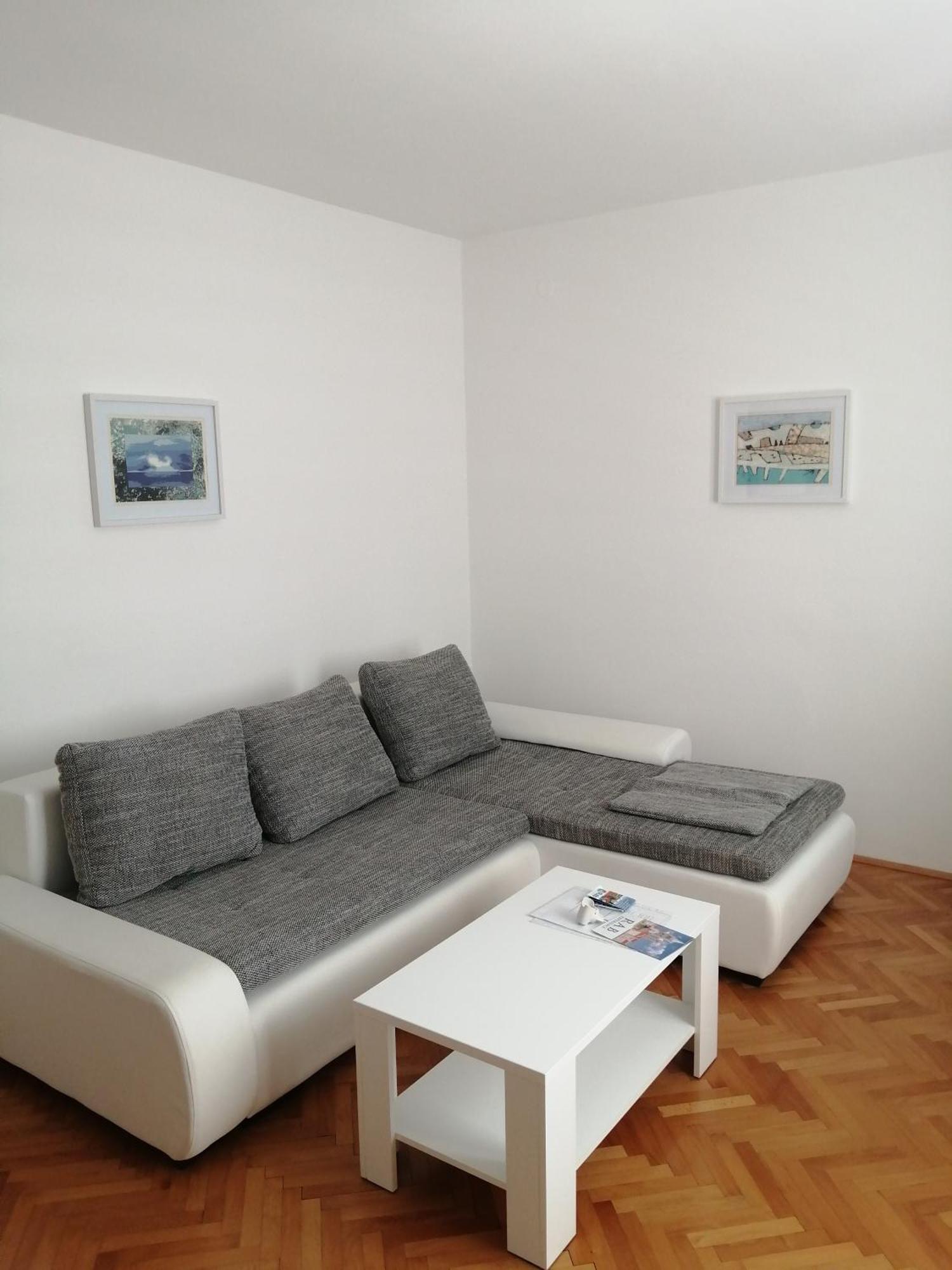 Apartment Rab Town Esterno foto